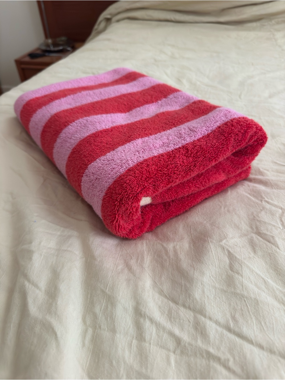 Dusen Dusen Red and Pink Towel
